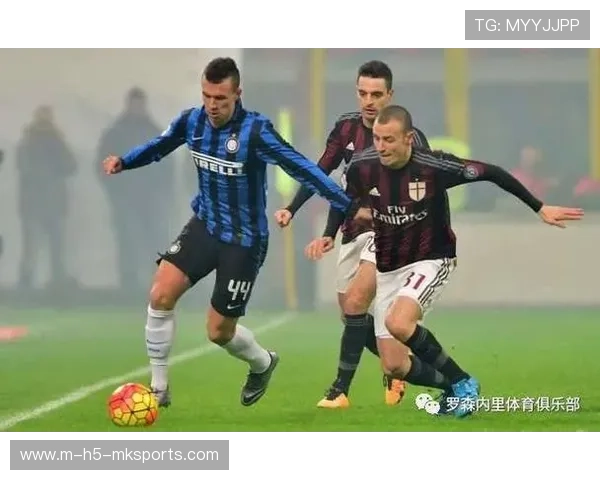 俱乐部与科技公司联合推出智能战术板