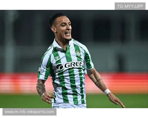 曼联弃将世界波刷存在！球迷请愿即刻召回——点燃旧梦，重塑辉煌