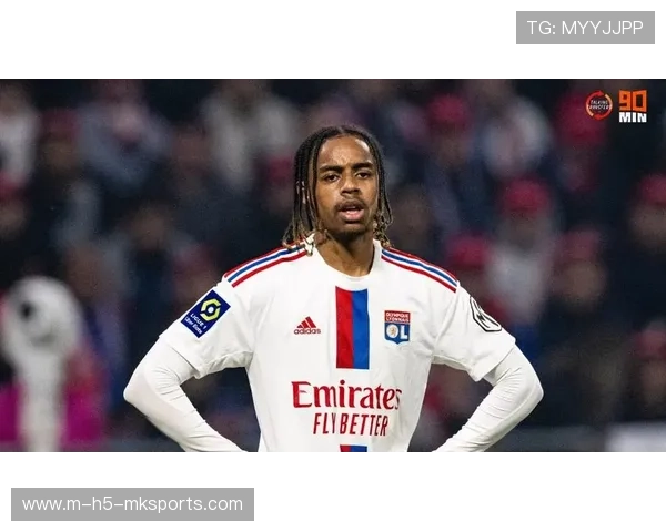 巴尔科拉欧冠表现遭质疑：巴黎锋线新星为何难敌顶级球员，巴科奥尔