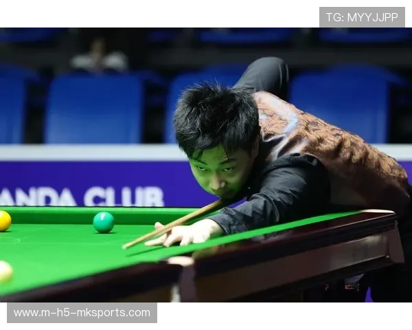 斯诺克国锦赛：15座排名赛冠军出局，世界第三惨遭淘汰，大黑马狂奔