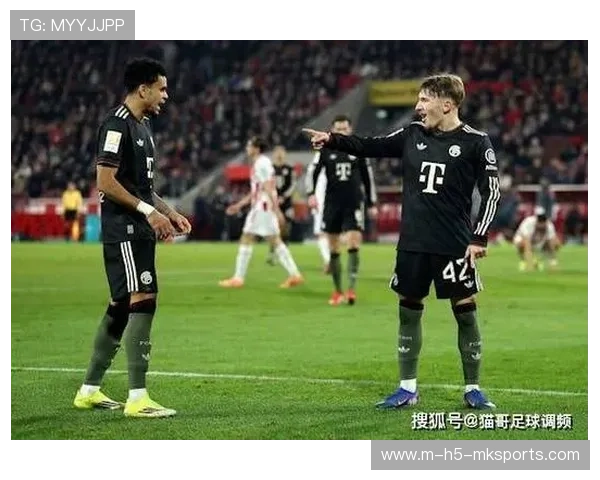 拜仁围抢机制高效，抢断后直打要害，拜仁进攻战术